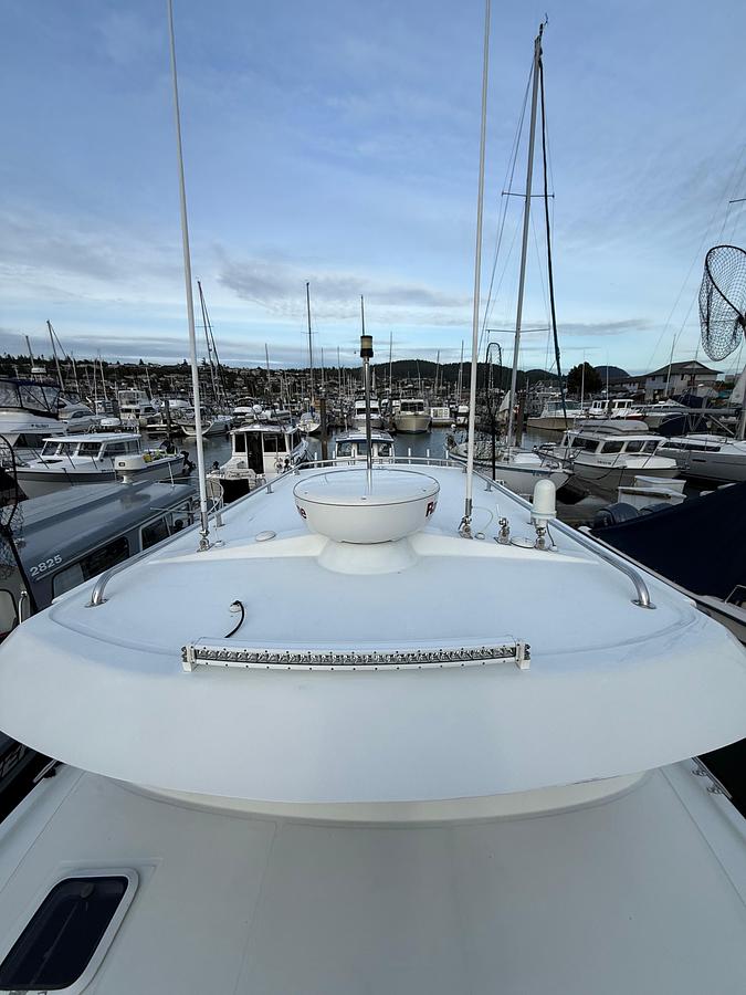 Used 2005 Ocean Sport Roamer 30 #12