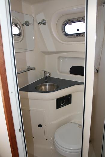 Used 2005 Pursuit 3370 Offshore