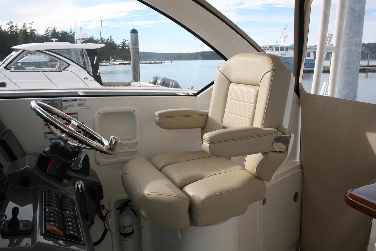 Used 2021 Pursuit OS 325 Offshore