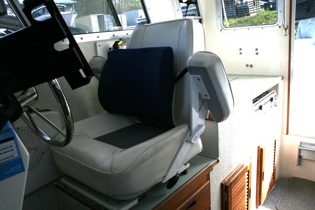 Used 2003 SeaSport 2400 Explorer