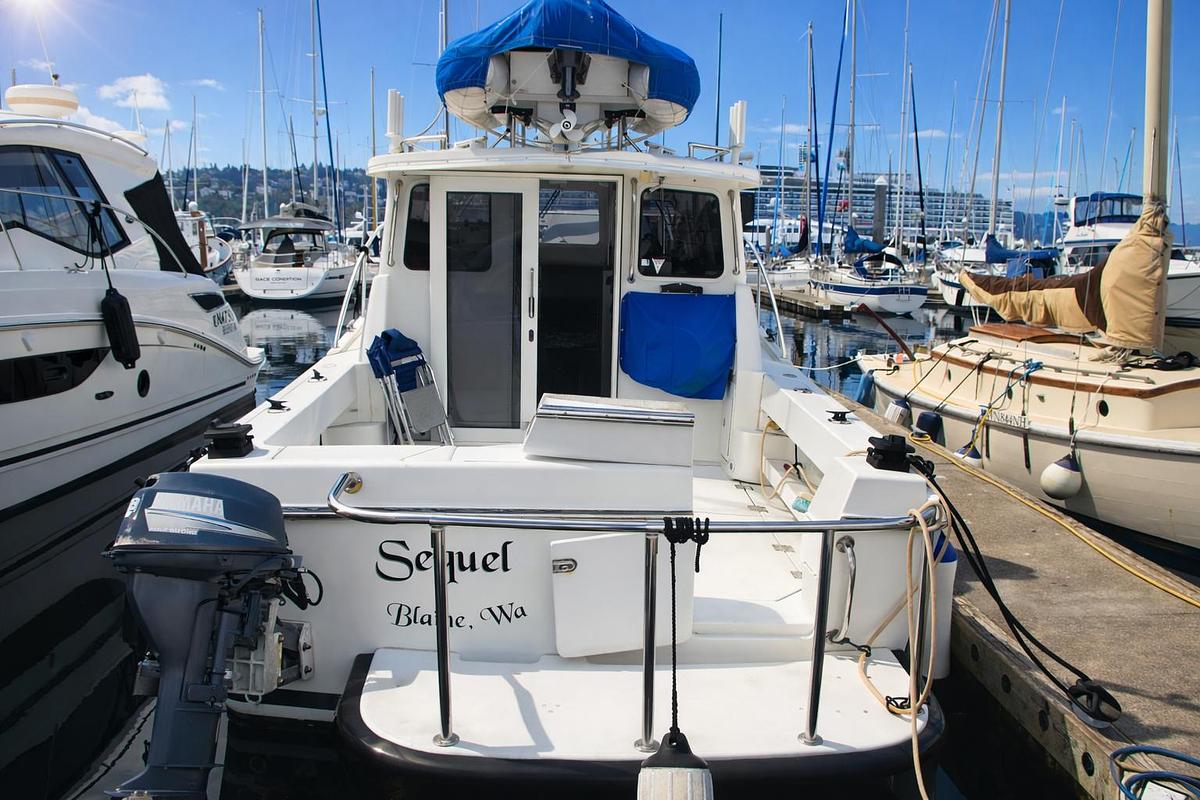 Used 2005 Ocean Sport Roamer 30 #19