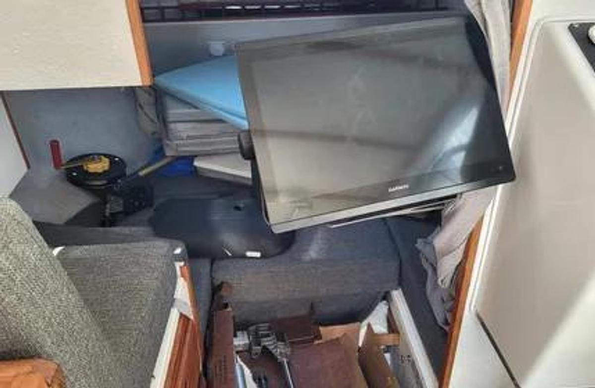 Used 1998 Sea Sport 2400XL