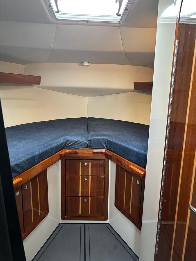 Used 2005 Ocean Sport Roamer 30 #12