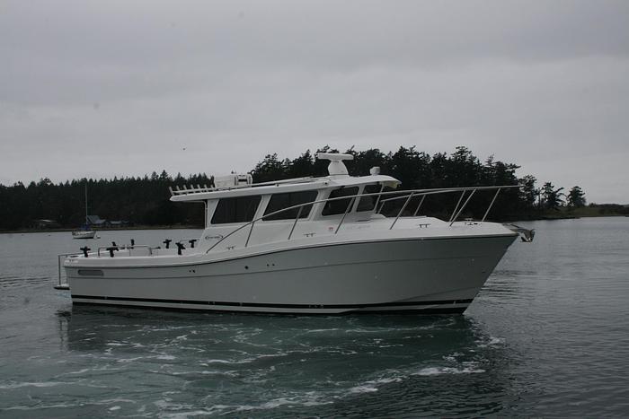 Used 2015 Ocean Sport Roamer 35'