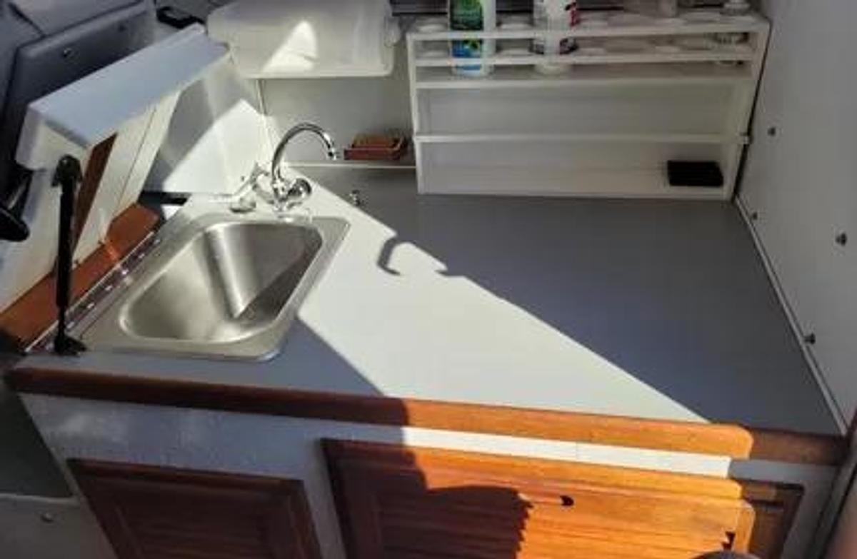 Used 1998 Sea Sport 2400XL