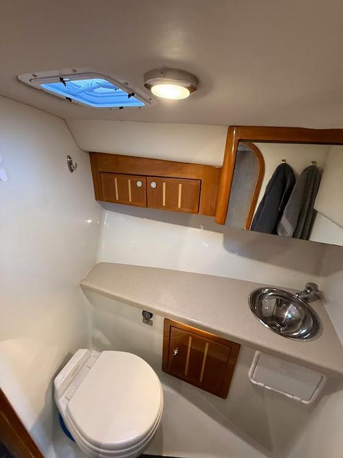 Used 2005 Ocean Sport Roamer 30 #12