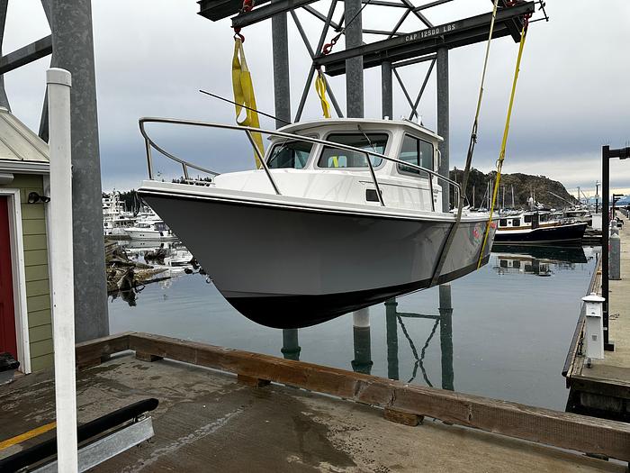Used 2022 Parker 2120 Sport Cabin