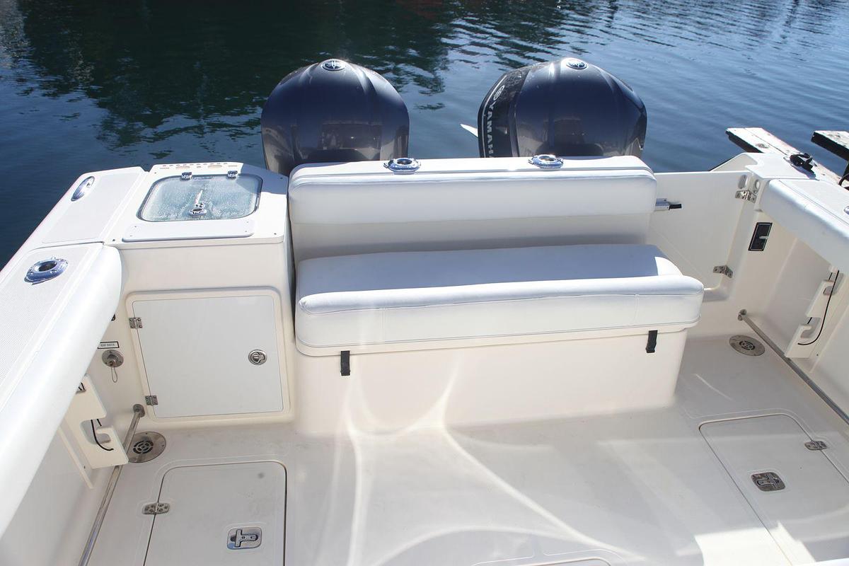 Used 2014 Pursuit OS 315 OFFSHORE