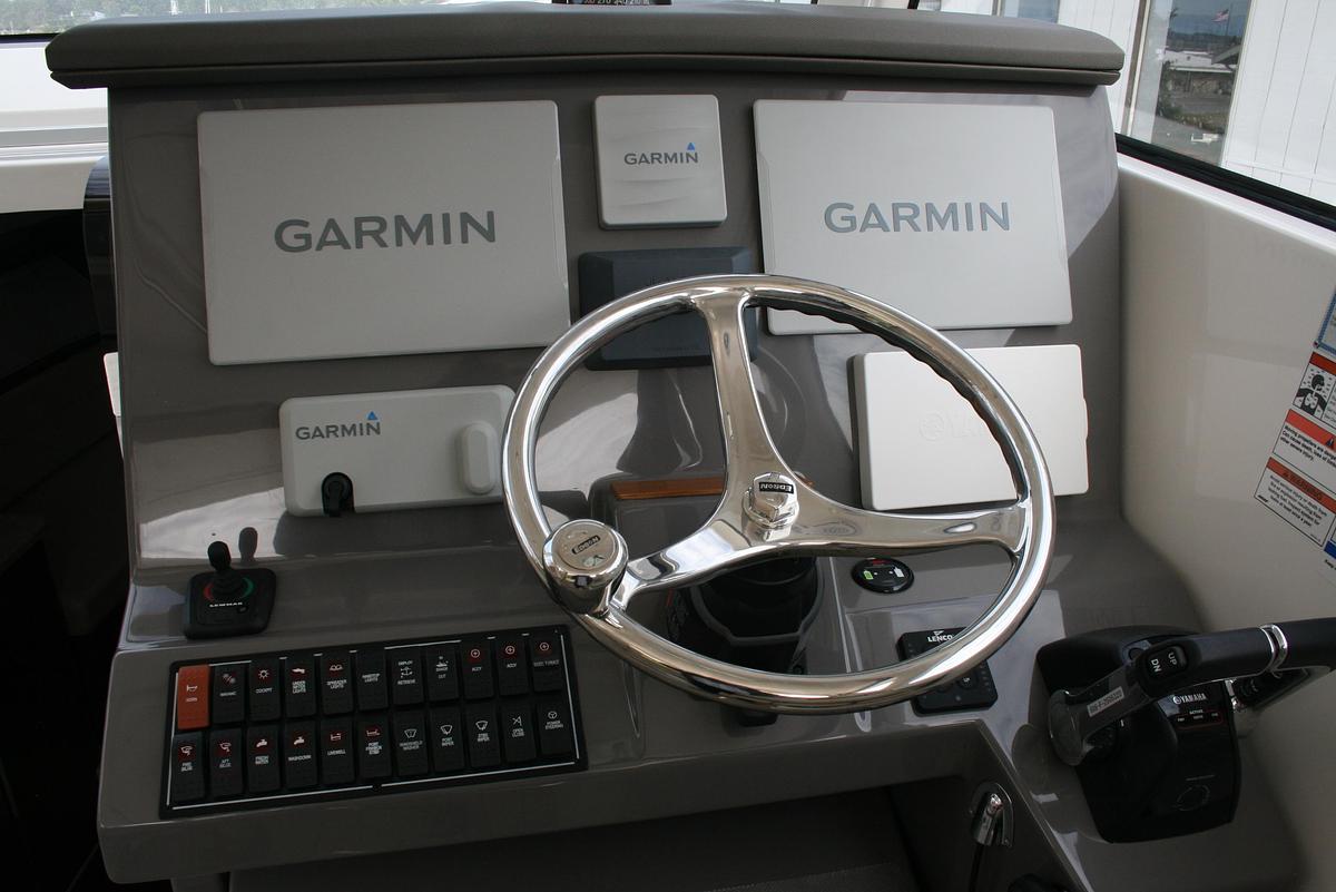 Used 2021 Pursuit OS 355 Offshore