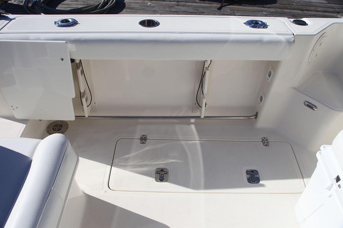 Used 2014 Pursuit OS 315 OFFSHORE