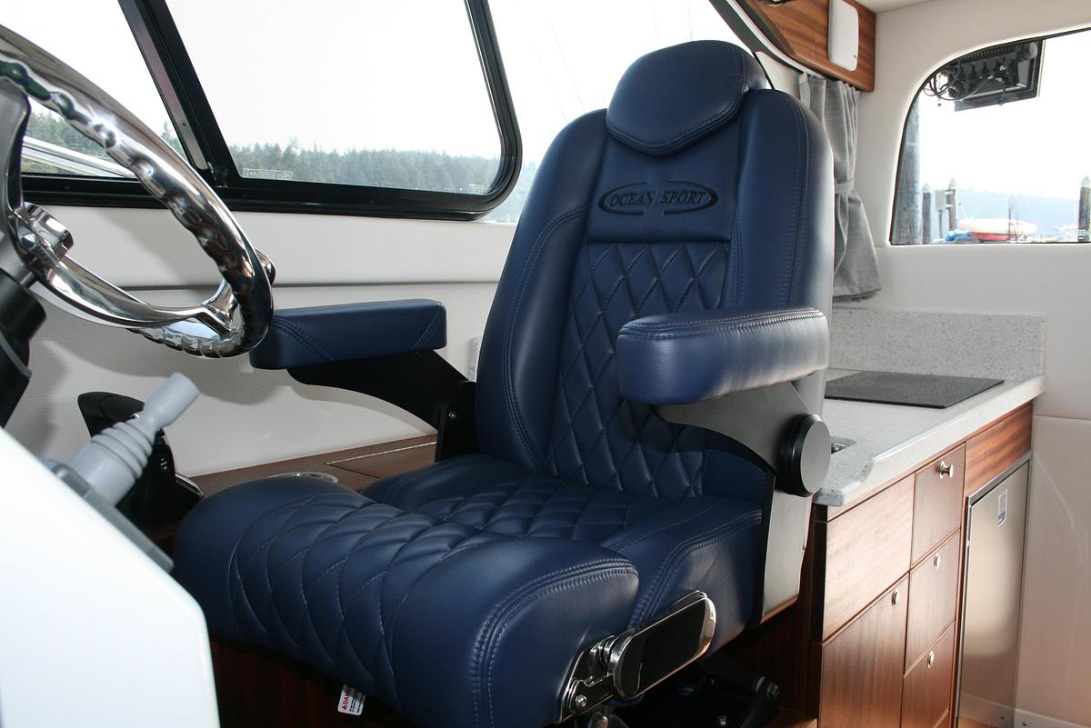 Used 2027 Ocean Sport Roamer 30 #141