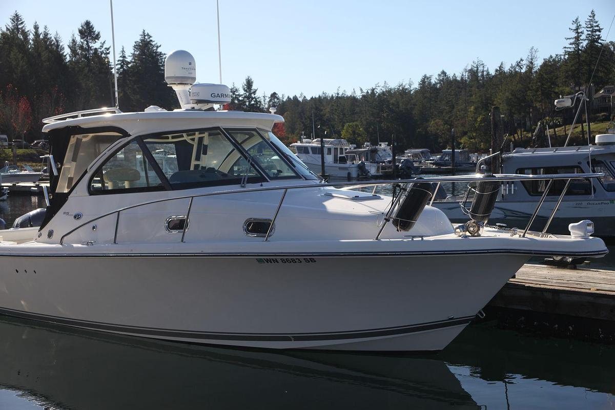 Used 2014 Pursuit OS 315 OFFSHORE