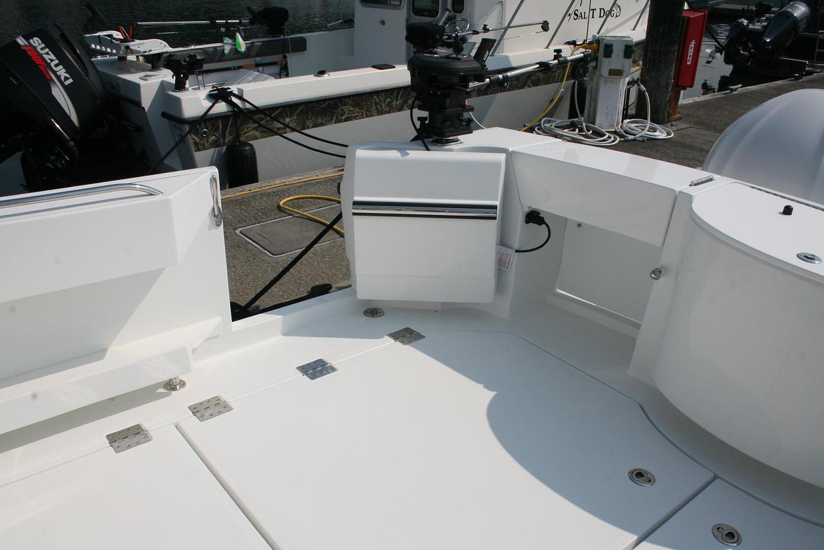 Used 2027 Ocean Sport Roamer 30 #141