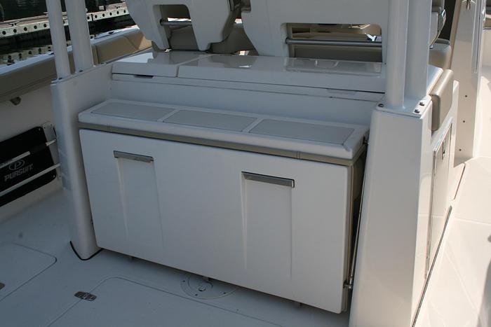 Used 2018 Pursuit S 328 Sport