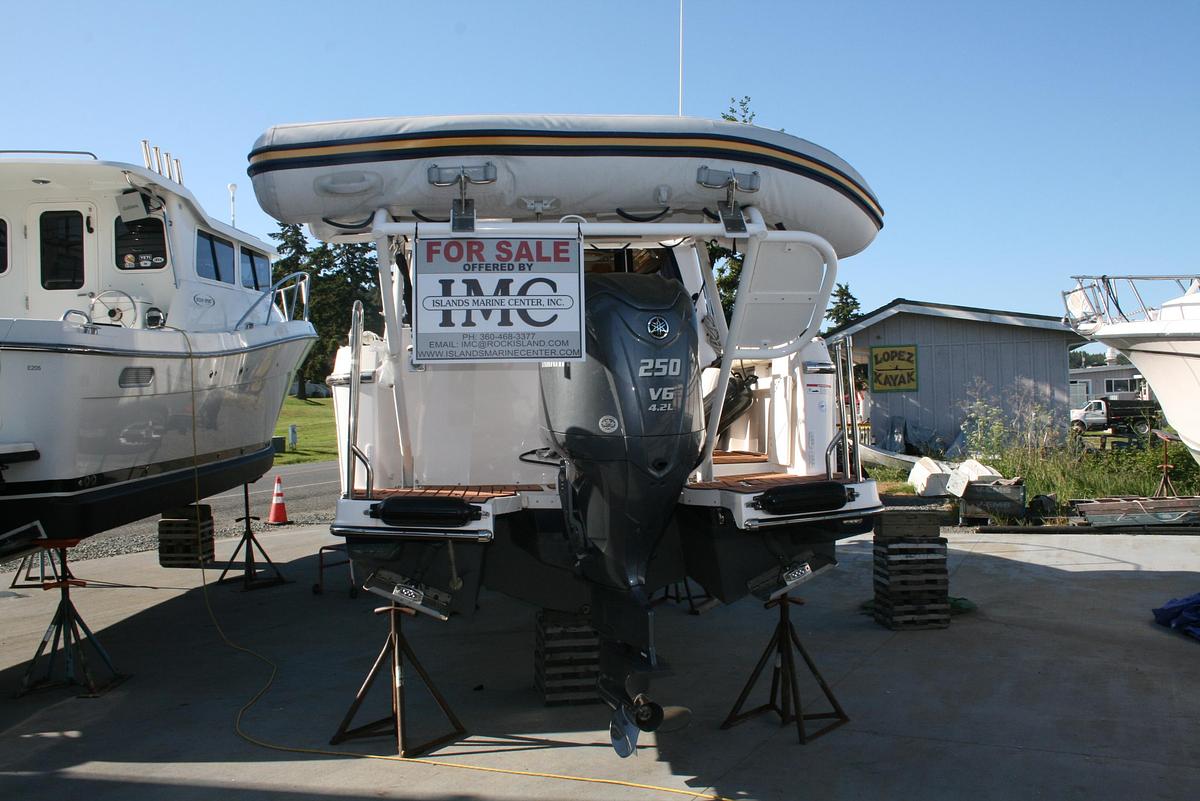 Used 2024 Ranger Tugs R-25