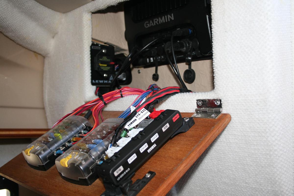 Used 2018 Ranger Tugs R-23