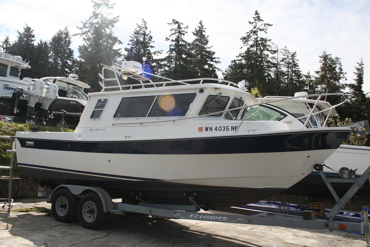 Used 2003 SeaSport 2400 Explorer
