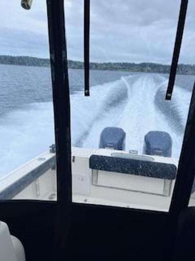 Used 2005 Pursuit 3370 Offshore