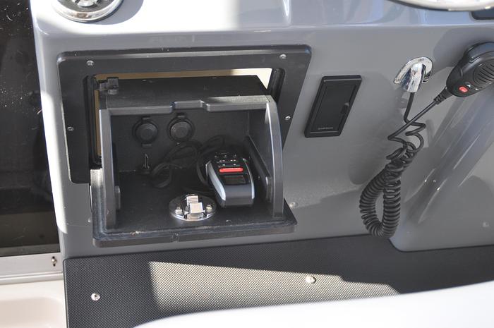 Used 2014 Pursuit OS 315 Offshore