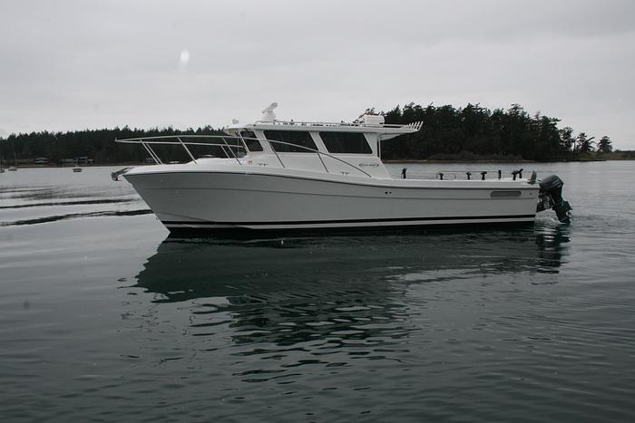 Used 2015 Ocean Sport Roamer 35'