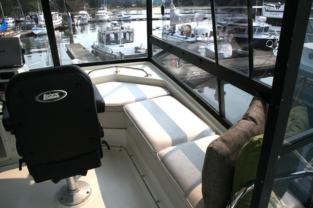 Used 1989 Silverton 34 C