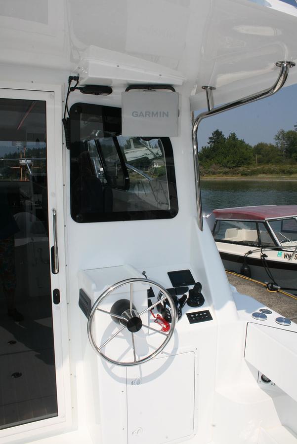 Used 2027 Ocean Sport Roamer 30 #141