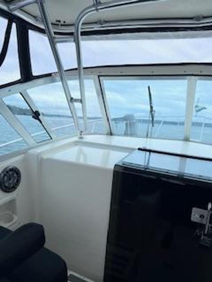 Used 2005 Pursuit 3370 Offshore