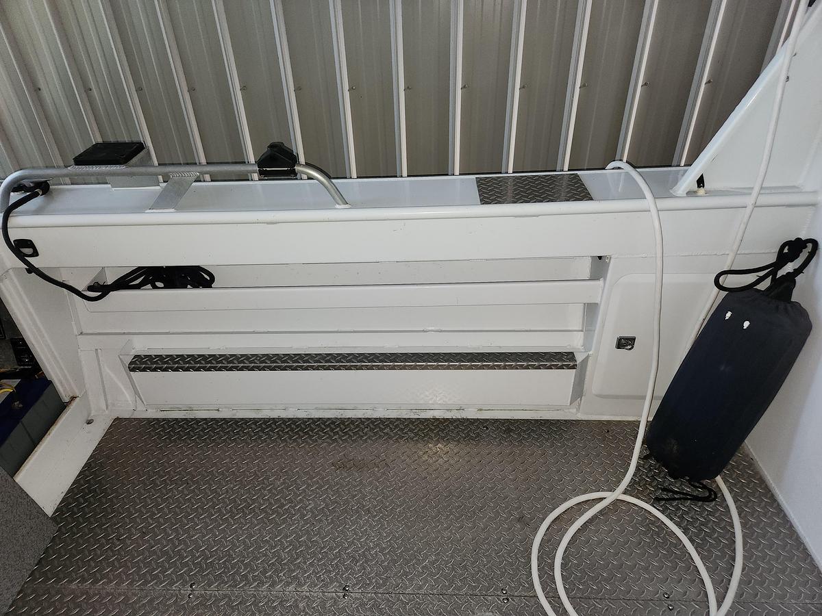 Used 2022 Hewescraft 240 Pacific Cruiser