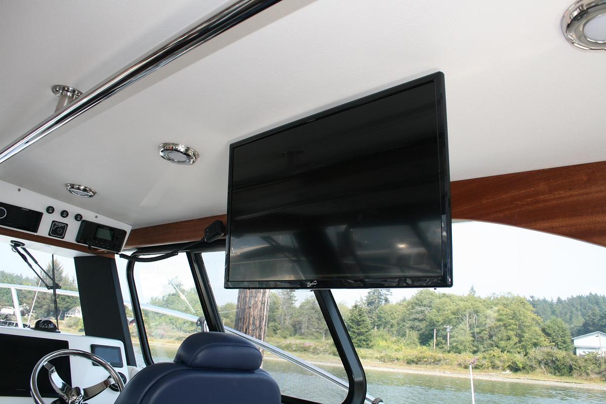 Used 2027 Ocean Sport Roamer 30 #141