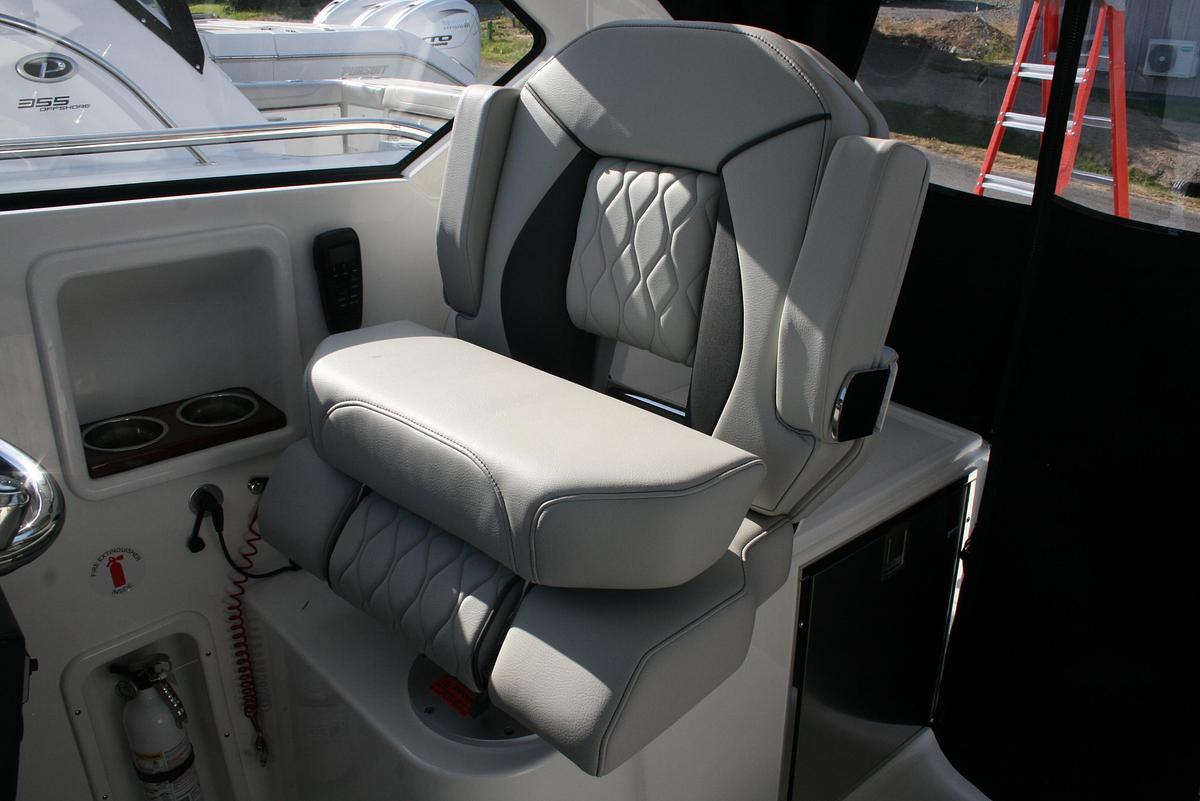 2026 Pursuit OS 325 Offshore