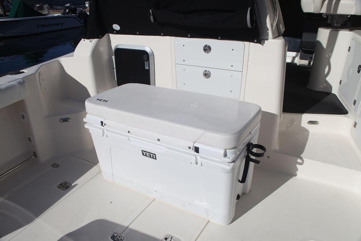 Used 2014 Pursuit OS 315 OFFSHORE