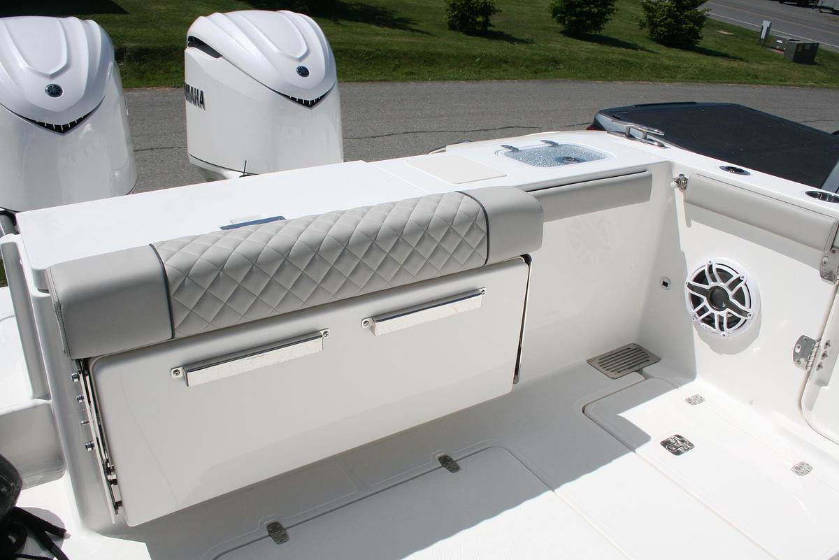 2025 Pursuit OS 325 Offshore