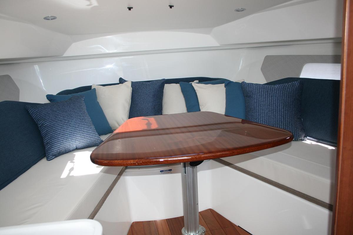 2025 Pursuit OS 325 Offshore