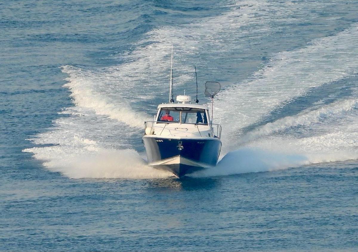 Used 2016 Pursuit OS 325 Offshore