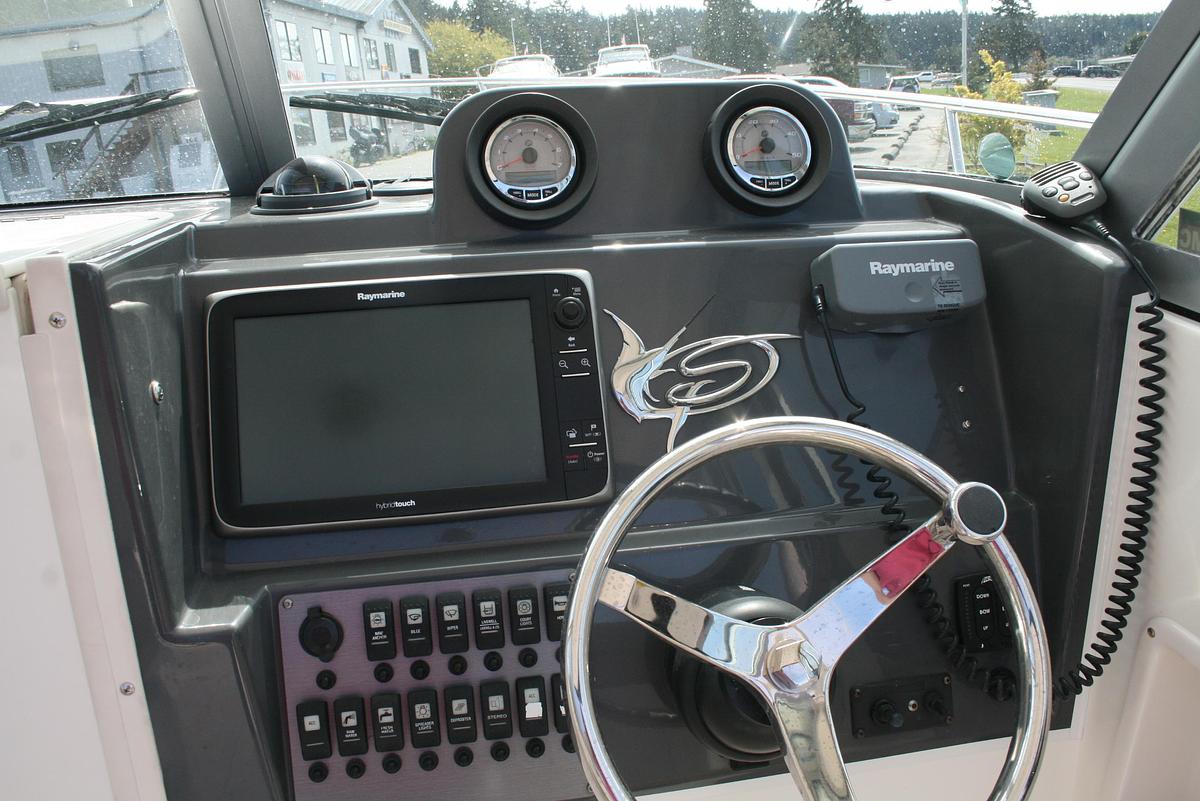 Used 2014 Seaswirl Striper 220 WA