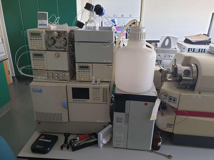 Used Shimadzu SIL-HT HPLC System