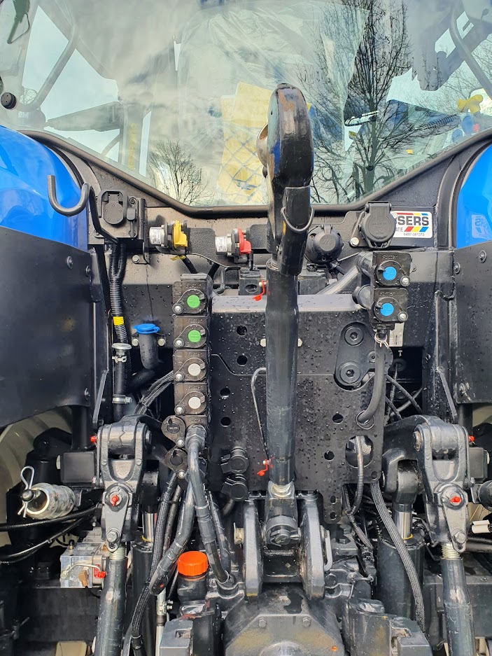 2021 New Holland T5.120 Dynamic Command