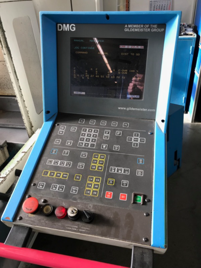 Used CNC milling machine MAHO 600 E