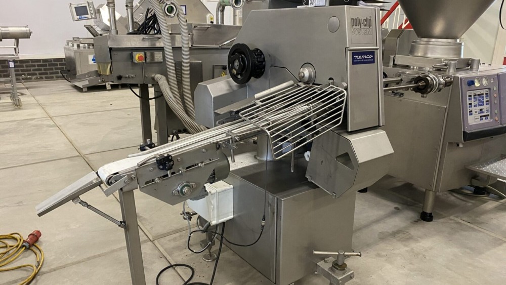 Used Polyclip FCA 3442 clipper