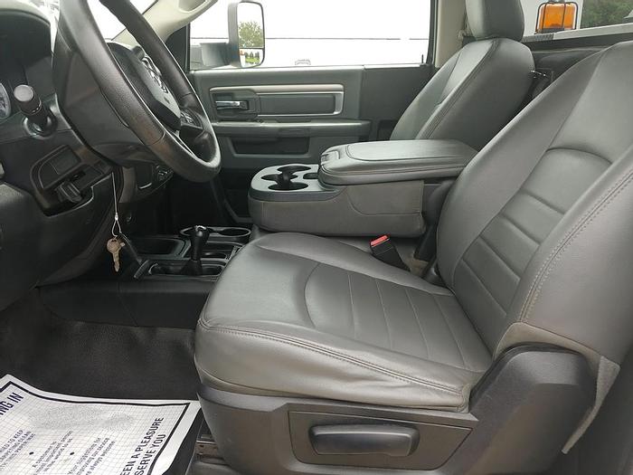 Used Versalift SST-40-EIH Telescopic Articulating Boom on 2014 Ram W5500 4x4 Reg Cab Utility Truck - 86383