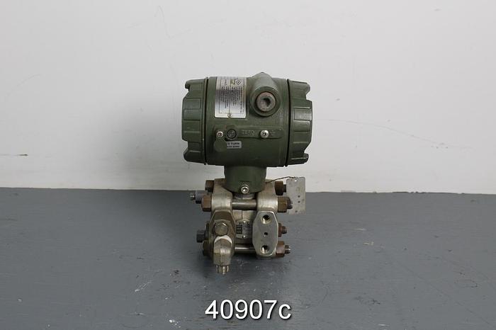 Used UNI Model FMF1/TP-W/BR2/COM-H Pressure Transmitter #40907
