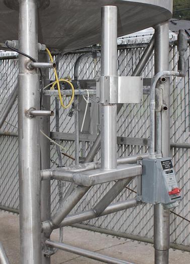 Used 650 GALLON SANI FAB PROCESSOR - S/S - 75 PSI JACKET