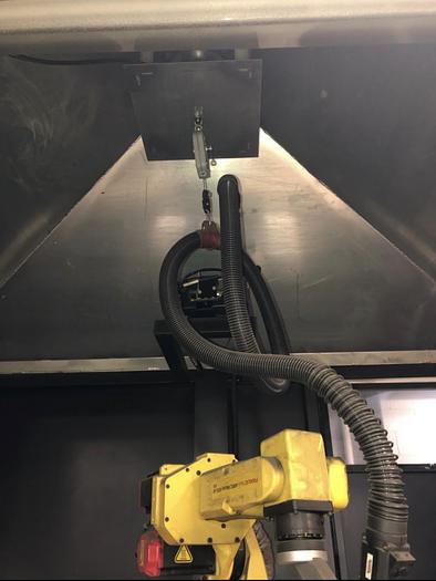 Used FANUC ARCMATE 100iB/6S ROBOTIC LINCOLN SYSTEM 05 MIG WELDING CELL