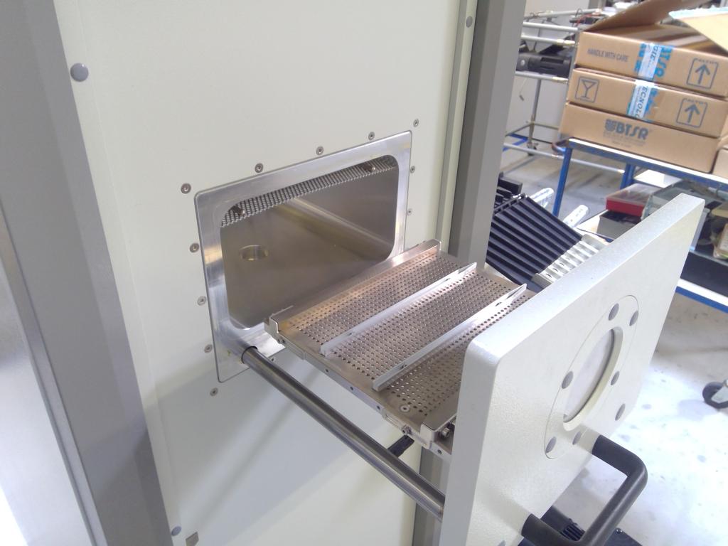 Used 2013 PiNK V8-G-AUTO