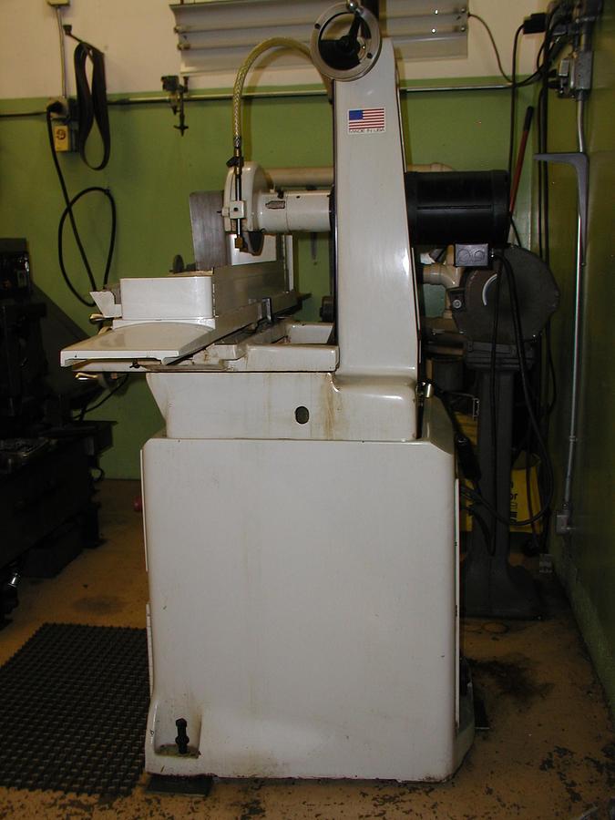Used Harig 618 Hand Feed Surface Grinder