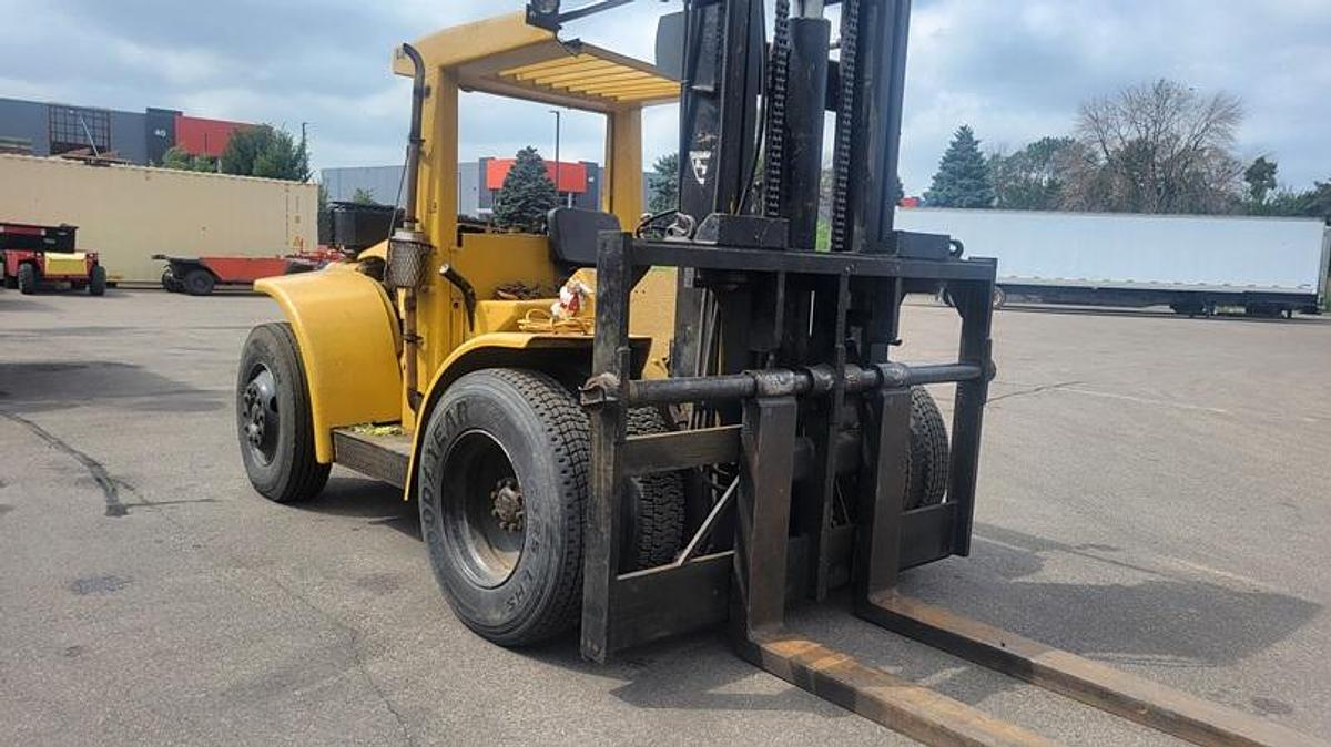 Used Hyster 20,000 lb Forklift 