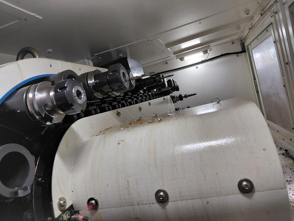 Used Kitamura Mycenter 4XiD Vertical Machining Center