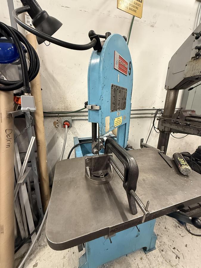 Used Roll-in Vertical Band Saw