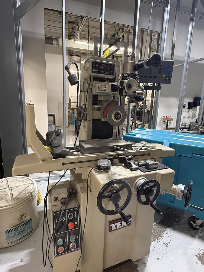 Used Kent KGS-200 Surface Grinder