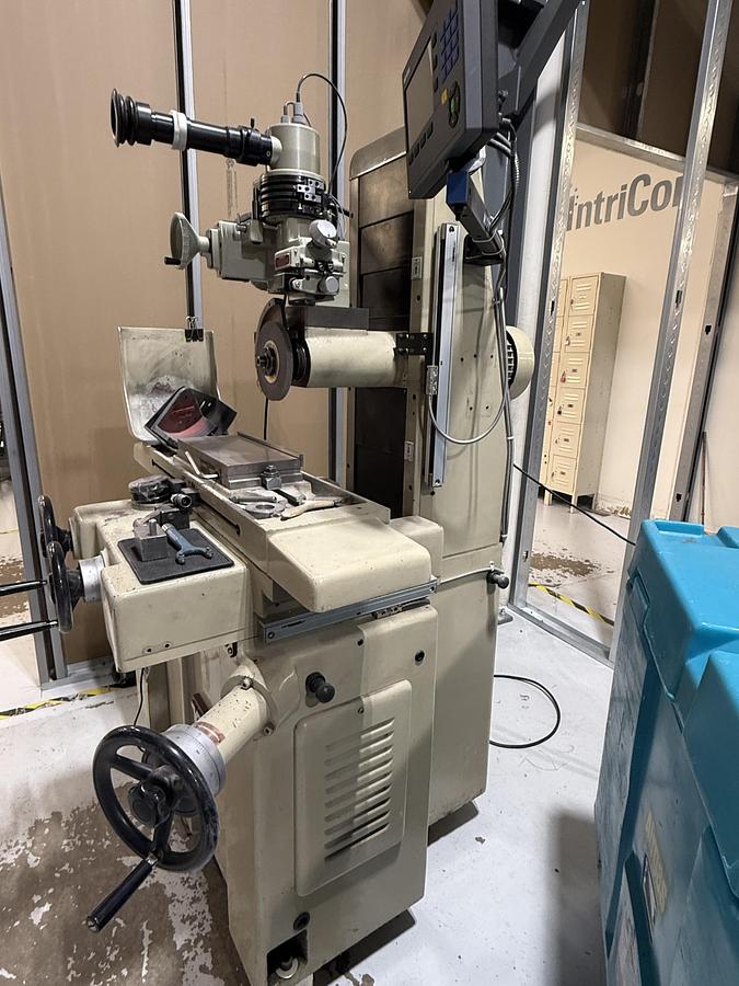 Used Kent KGS-200 Surface Grinder